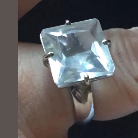 18k solid white gold with sapphire ring size 7 - Picture 4 of 16